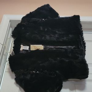NWT Faux Fur jacket with sequin detail size M/L